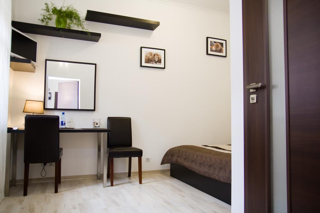 Leo Apartment ブラチスラヴァ エクステリア 写真