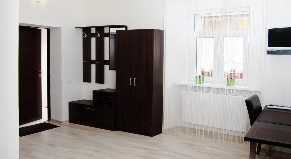 Leo Apartment ブラチスラヴァ エクステリア 写真