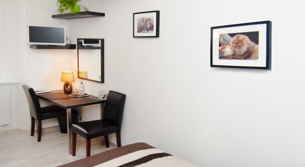 Leo Apartment ブラチスラヴァ エクステリア 写真
