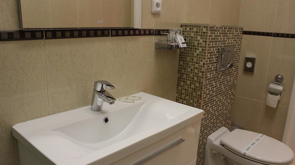 Leo Apartment ブラチスラヴァ エクステリア 写真