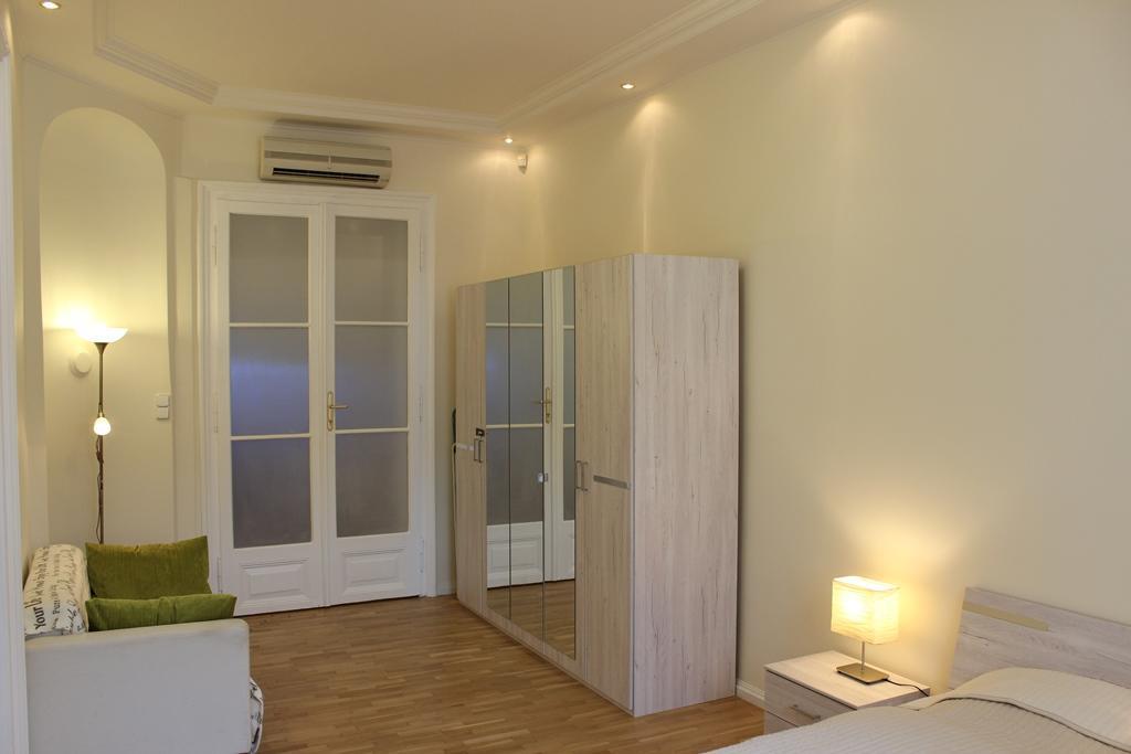 Leo Apartment ブラチスラヴァ エクステリア 写真
